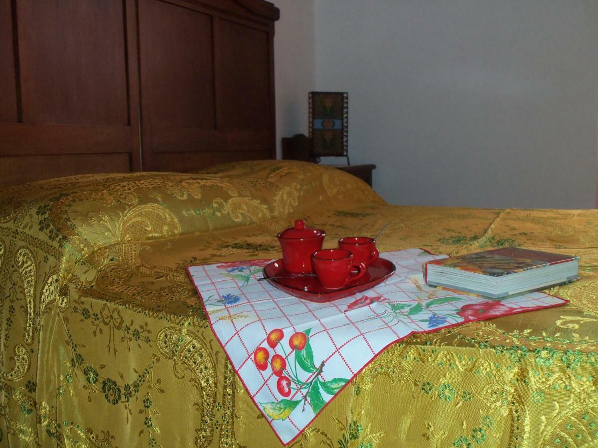 Agriturismo A Veggia Vigna Villa การ์เลนดา ภายนอก รูปภาพ