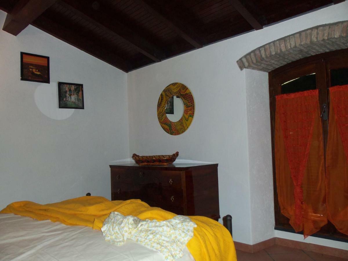 Agriturismo A Veggia Vigna Villa การ์เลนดา ภายนอก รูปภาพ